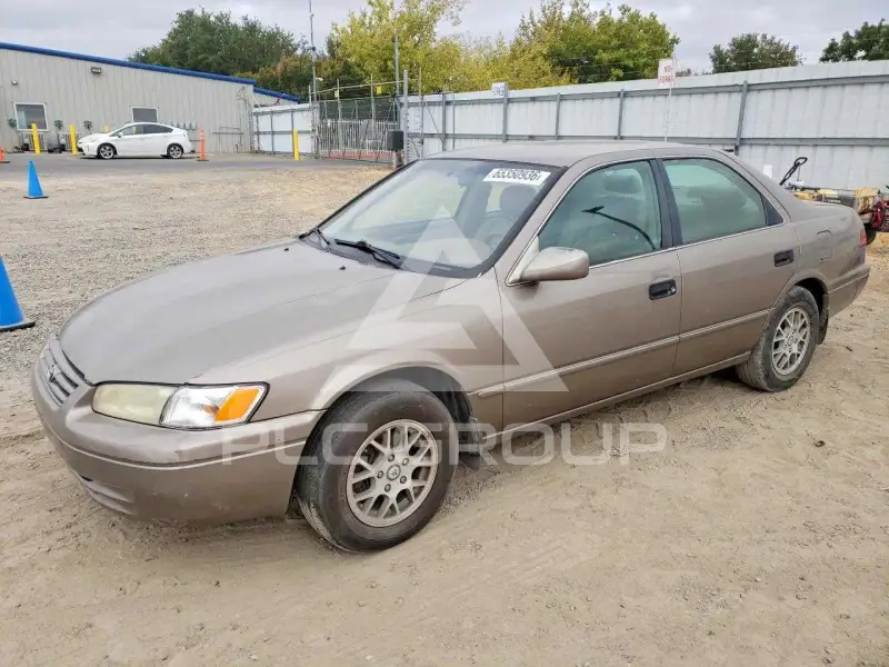 1999 Toyota CAMRY фото