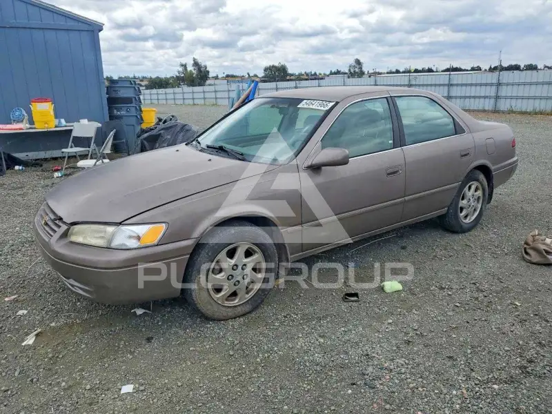 1999 Toyota CAMRY фото
