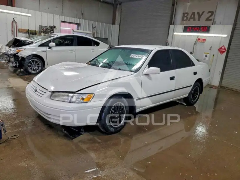 1999 Toyota CAMRY фото
