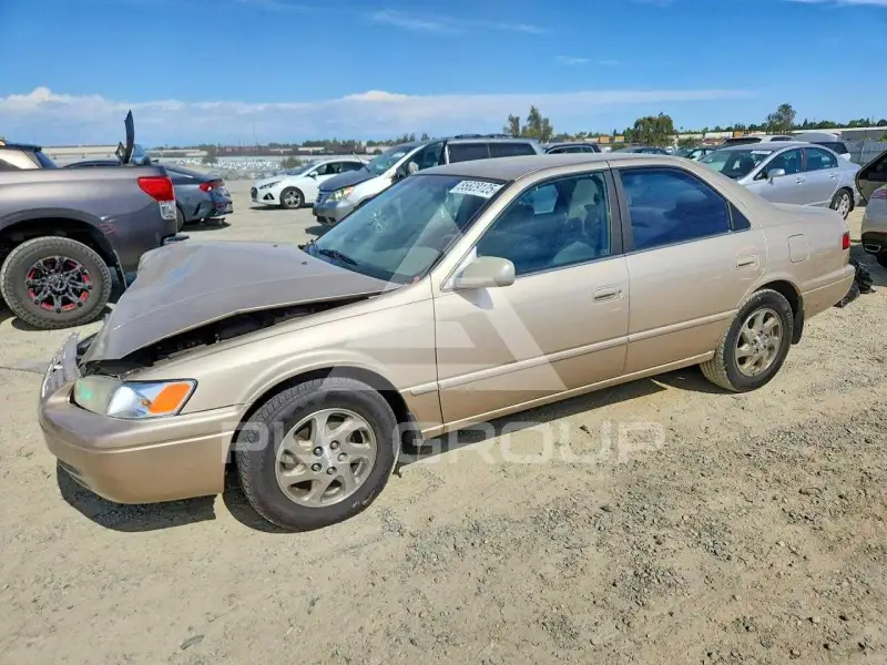 1999 Toyota CAMRY фото