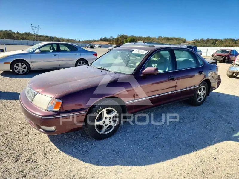 1999 Toyota AVALON photo