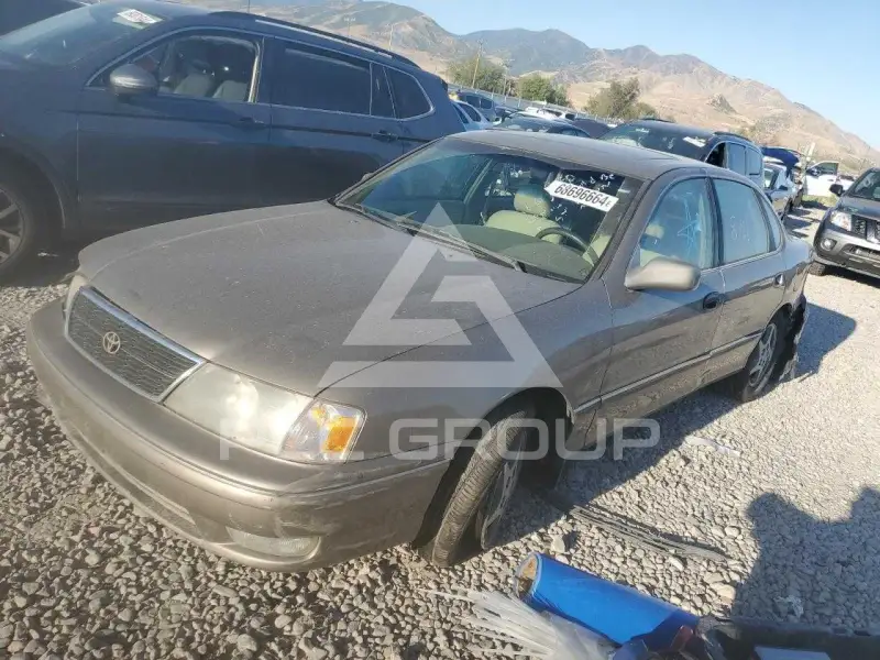 1999 Toyota AVALON фото