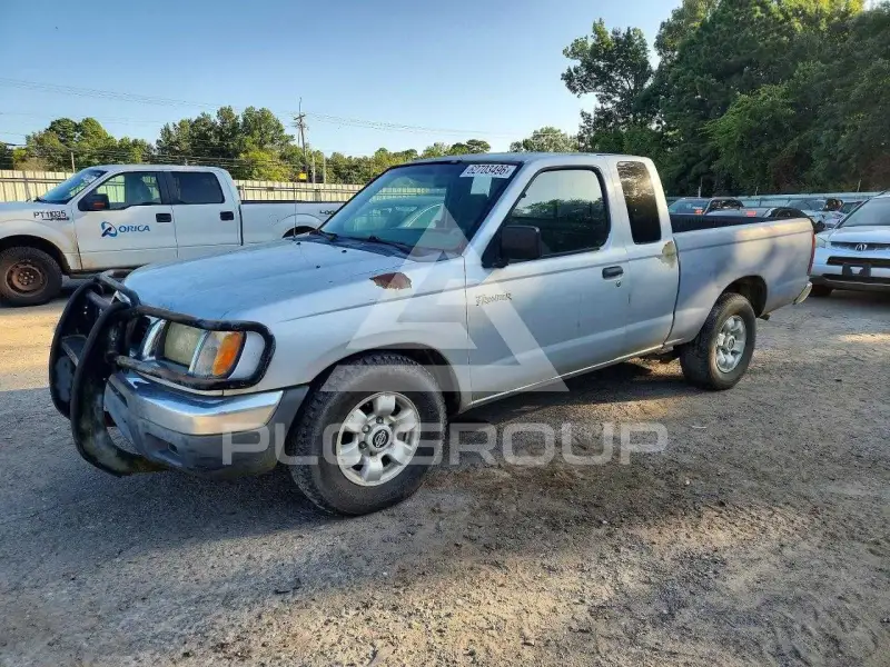 2000 Nissan FRONTIER фото