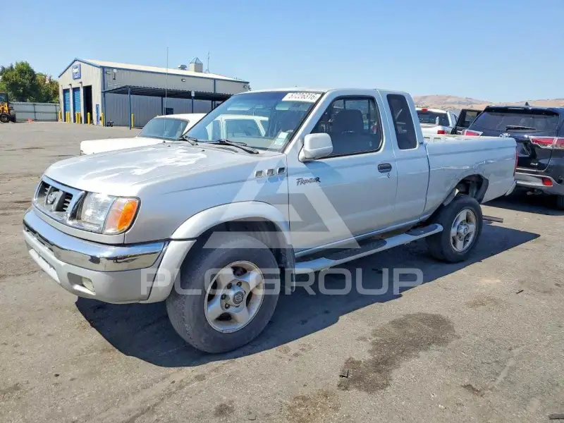 2000 Nissan FRONTIER фото