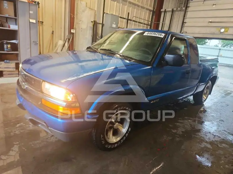 2000 Chevrolet S10 фото