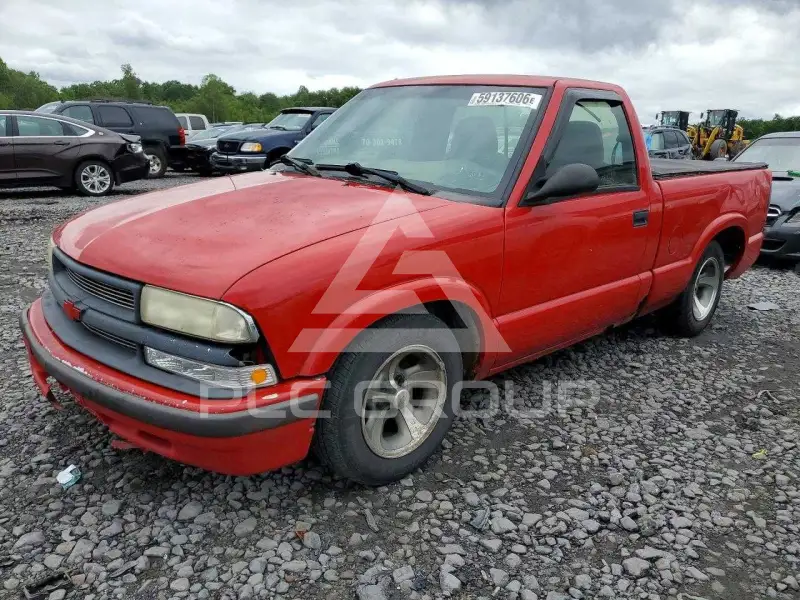 2000 Chevrolet S10 фото