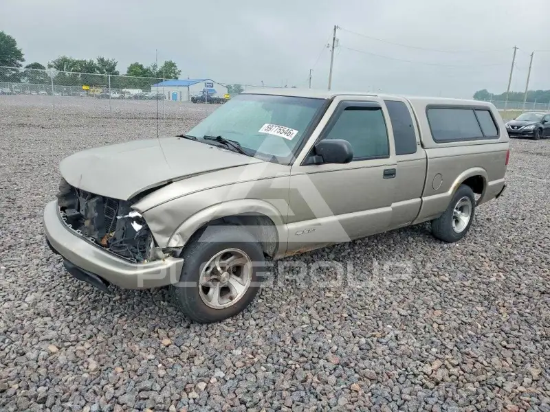 2000 Chevrolet S10 фото