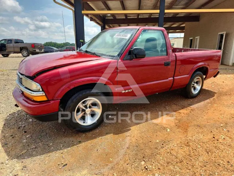 2000 Chevrolet S10 фото