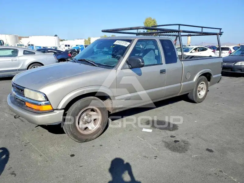2000 Chevrolet S10 фото