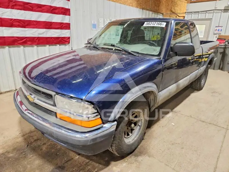 2000 Chevrolet S10 фото