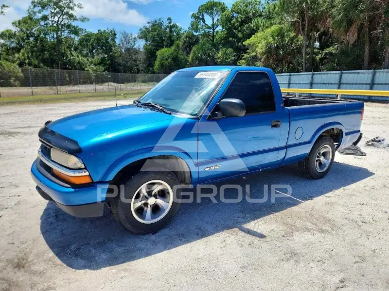 2000 Chevrolet S10 photo
