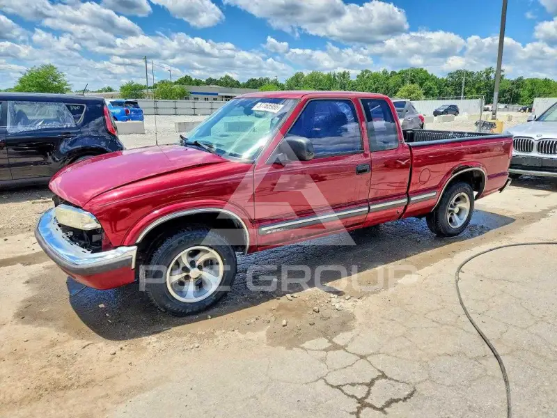 2000 Chevrolet S10 фото