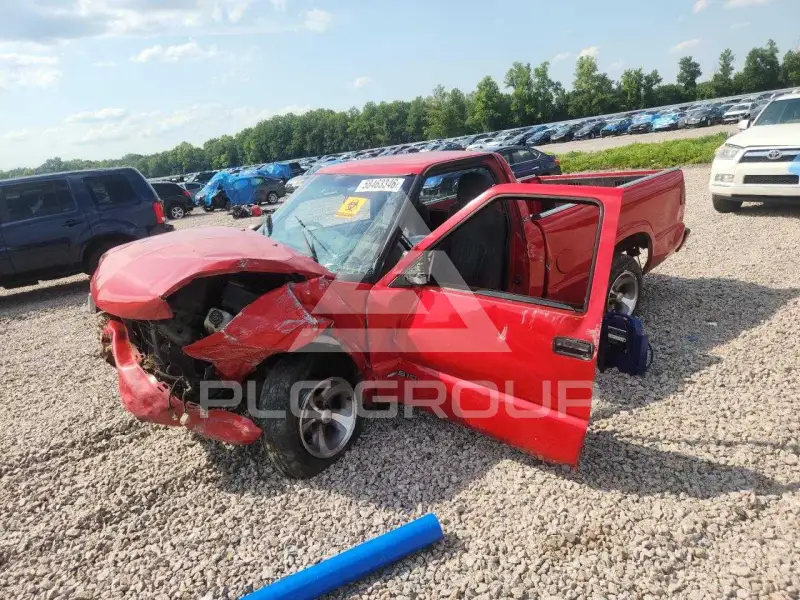 2000 Chevrolet S10 фото