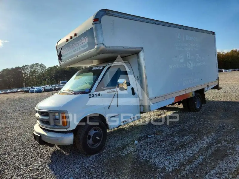 2000 Chevrolet Express photo
