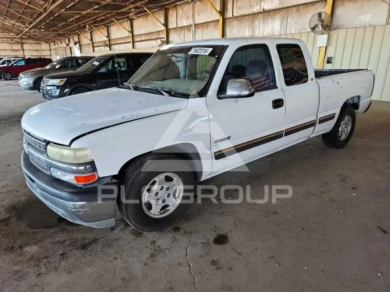 2000 Chevrolet Silverado photo