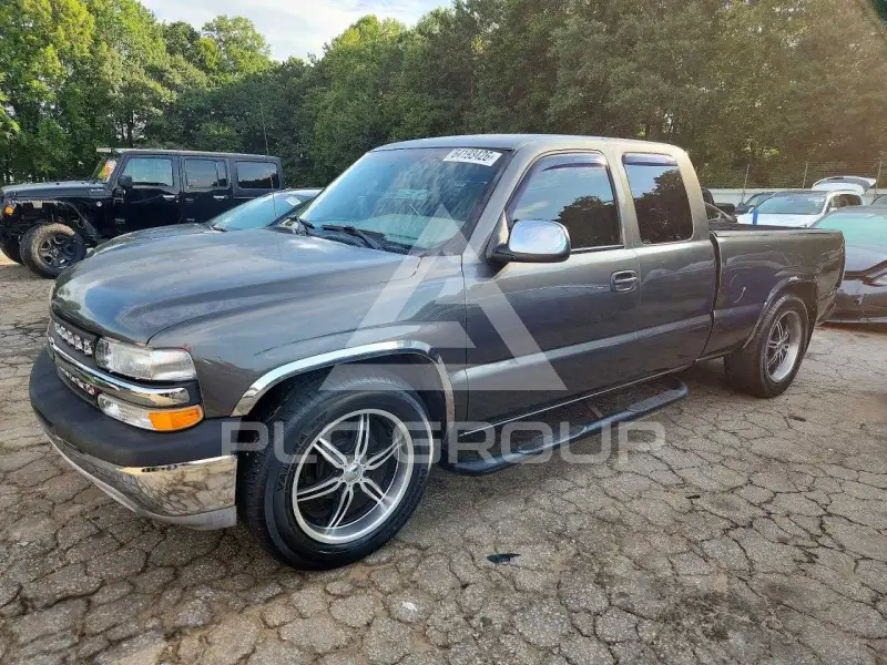 2000 Chevrolet Silverado photo