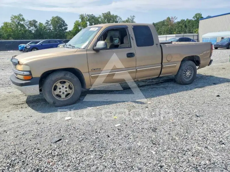 2000 Chevrolet Silverado photo