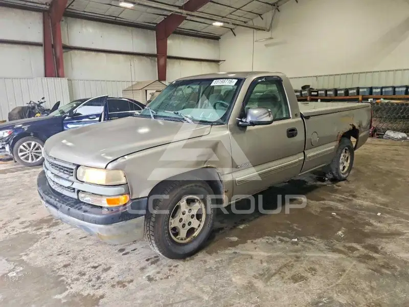 2000 Chevrolet Silverado photo