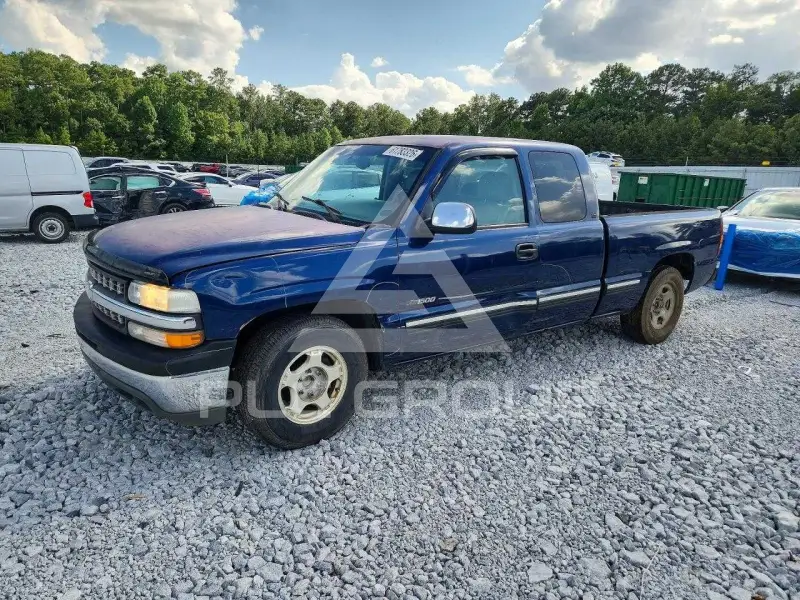 2000 Chevrolet Silverado photo