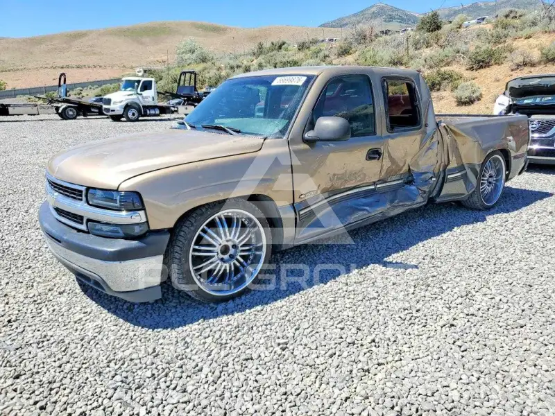 2000 Chevrolet Silverado photo