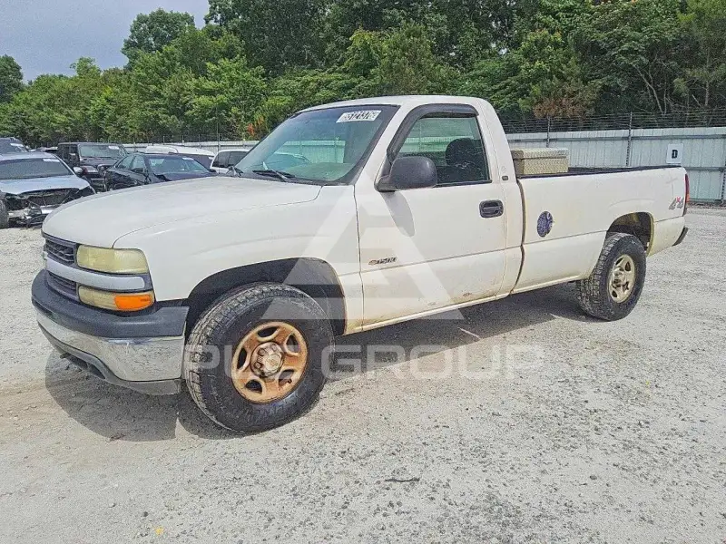 2000 Chevrolet Silverado photo