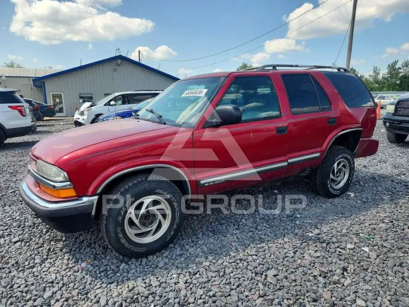 2000 Chevrolet Blazer photo