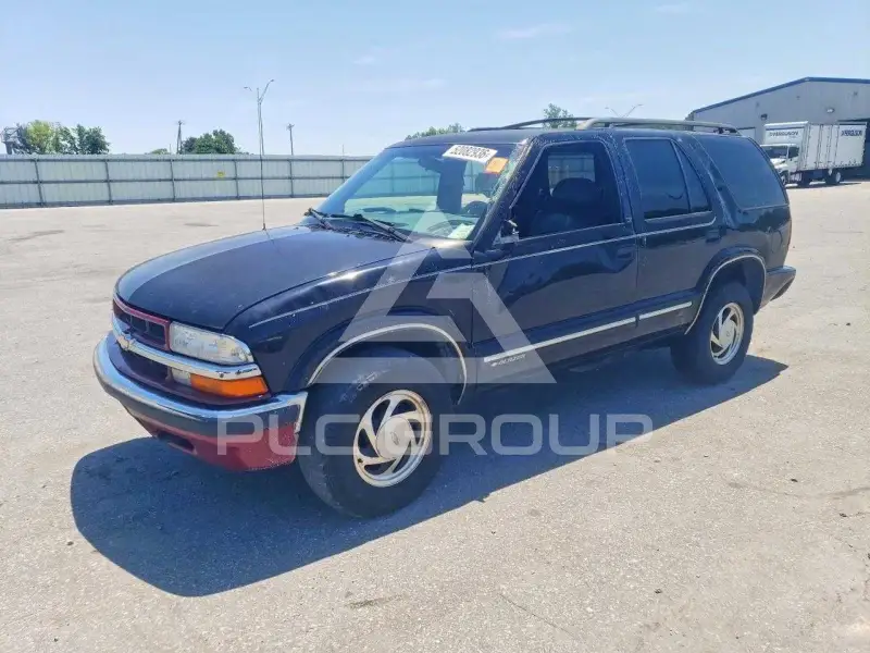 2000 Chevrolet Blazer photo