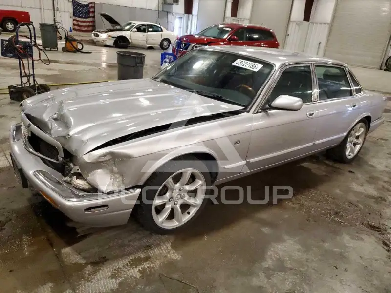 2000 Jaguar XJR фото