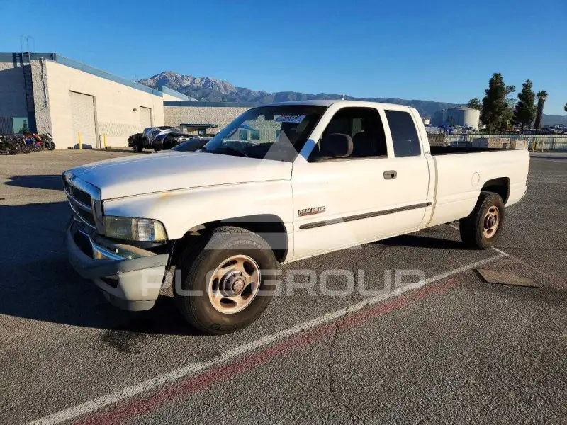 2000 Dodge RAM photo