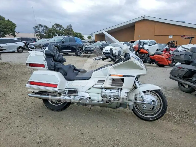 2000 Honda GL фото