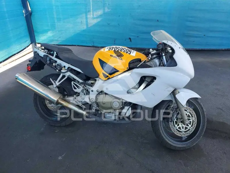 2000 Honda CBR photo