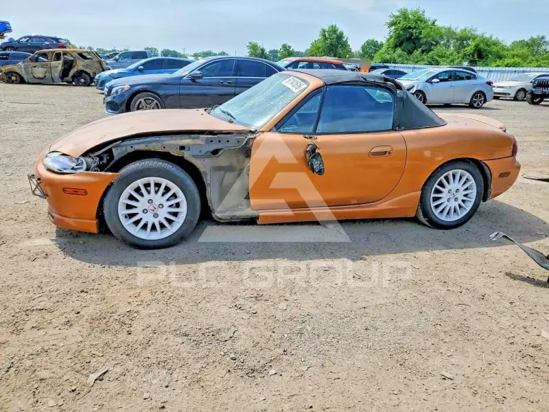 2000 Mazda MX-5 photo