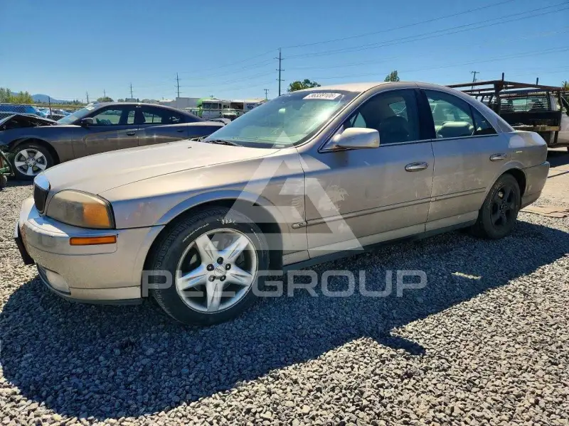 2000 Lincoln LS photo