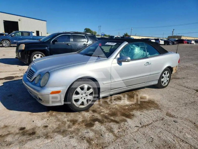 2000 Mercedes Benz CLK фото