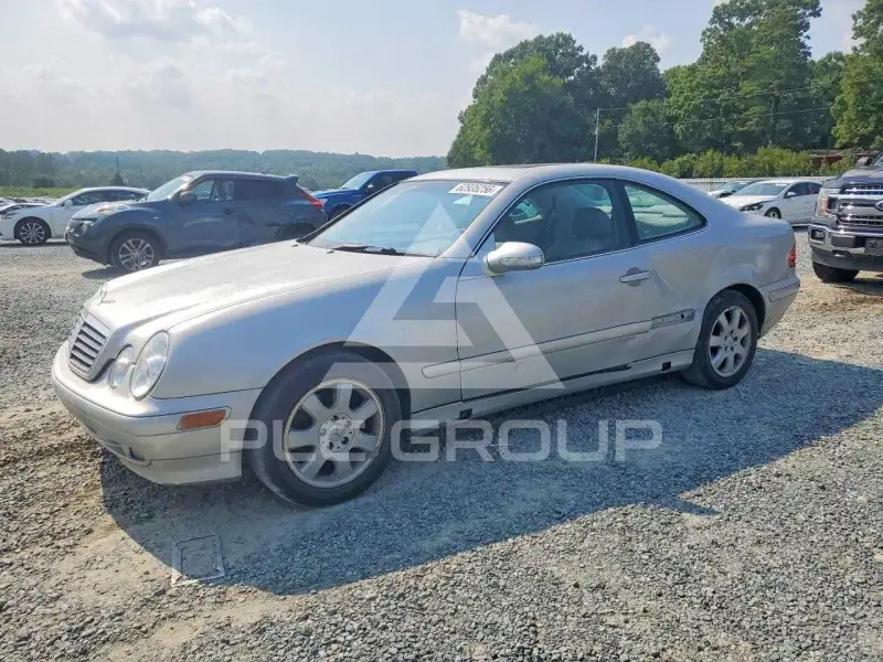 2000 Mercedes Benz CLK фото