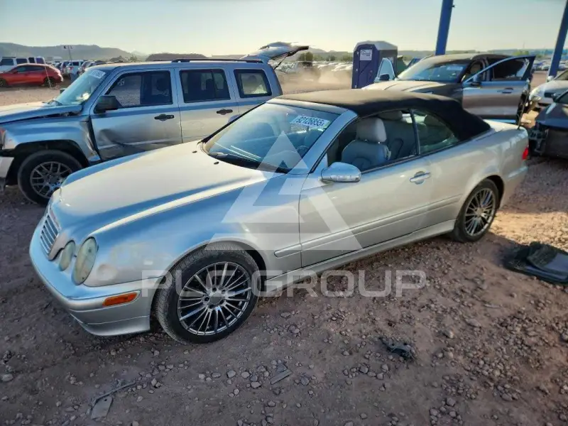 2000 Mercedes Benz CLK фото