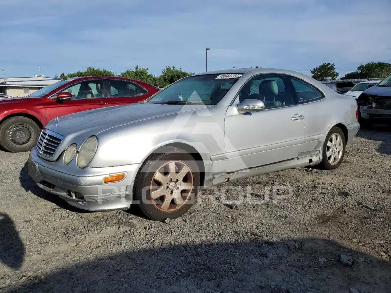 2000 Mercedes Benz CLK фото