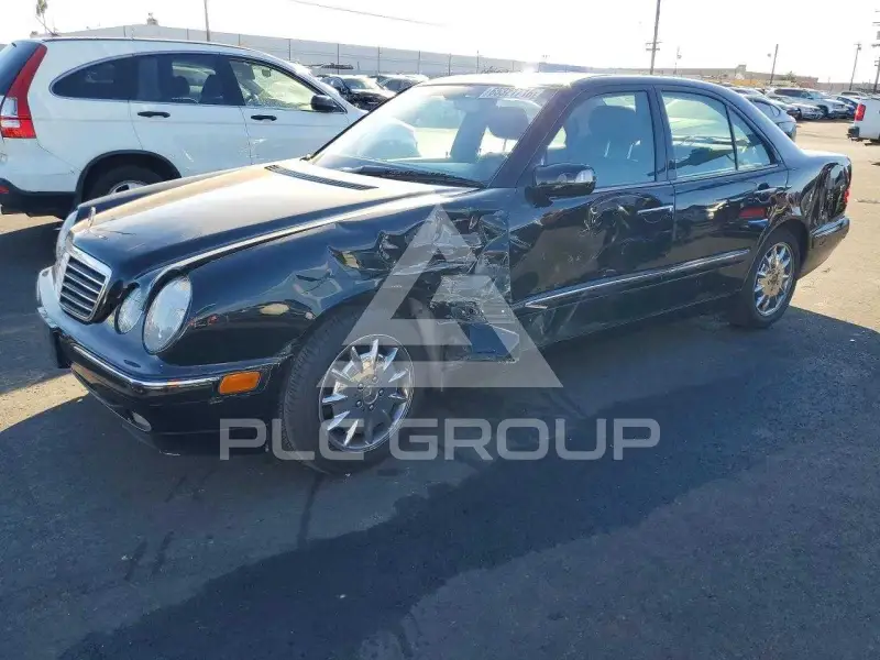 2000 Mercedes Benz E-Class photo