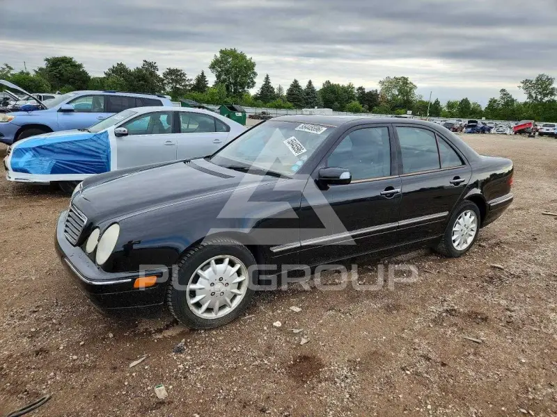 2000 Mercedes Benz E-Class photo