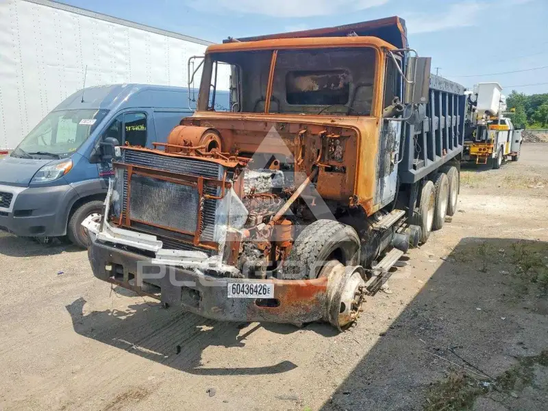 2000 Volvo  photo