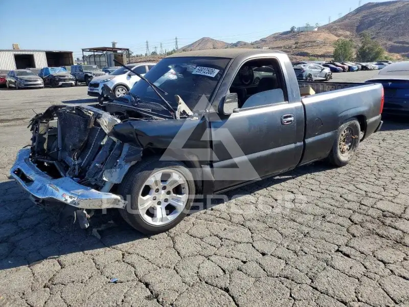 2000 GMC Sierra photo