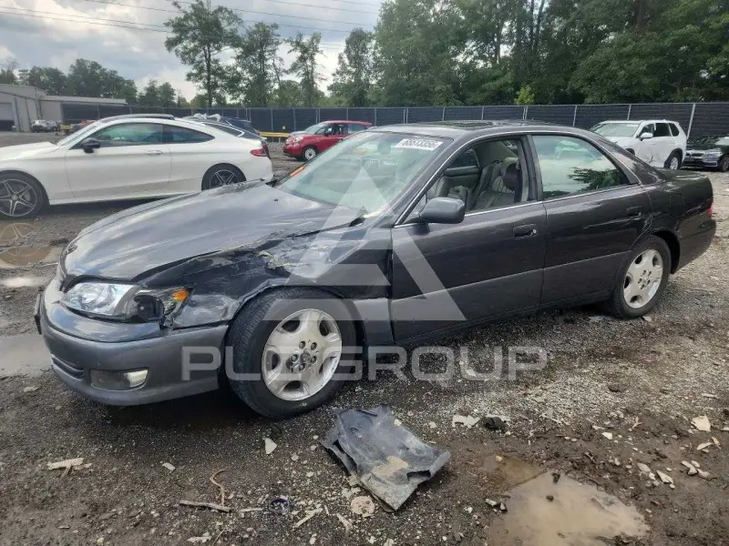 2000 Lexus ES300 photo