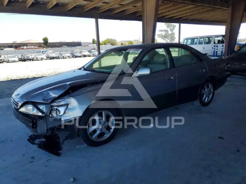 2000 Lexus ES300 фото