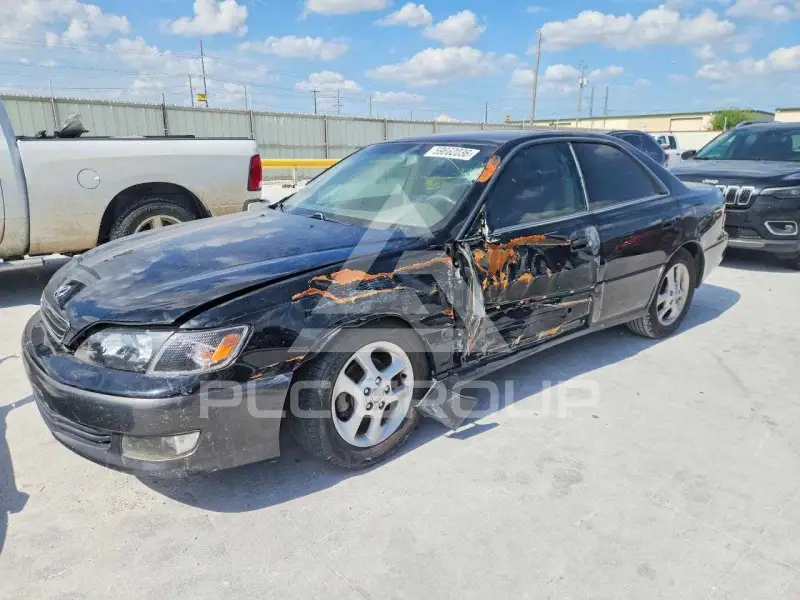 2000 Lexus ES300 photo