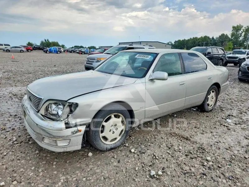 2000 Lexus LS400 photo