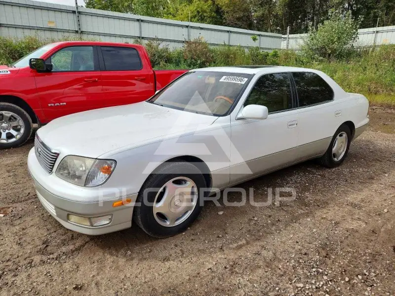 2000 Lexus LS photo
