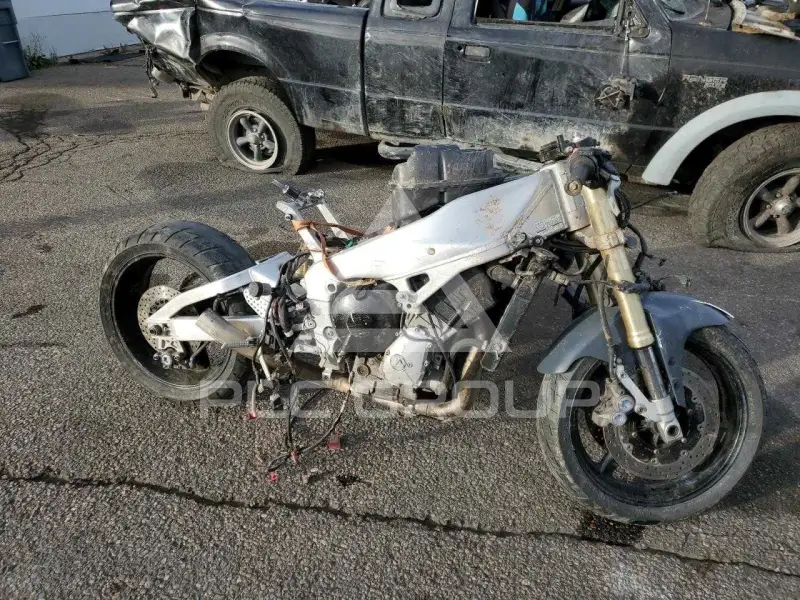 2000 Yamaha YZF1000 фото
