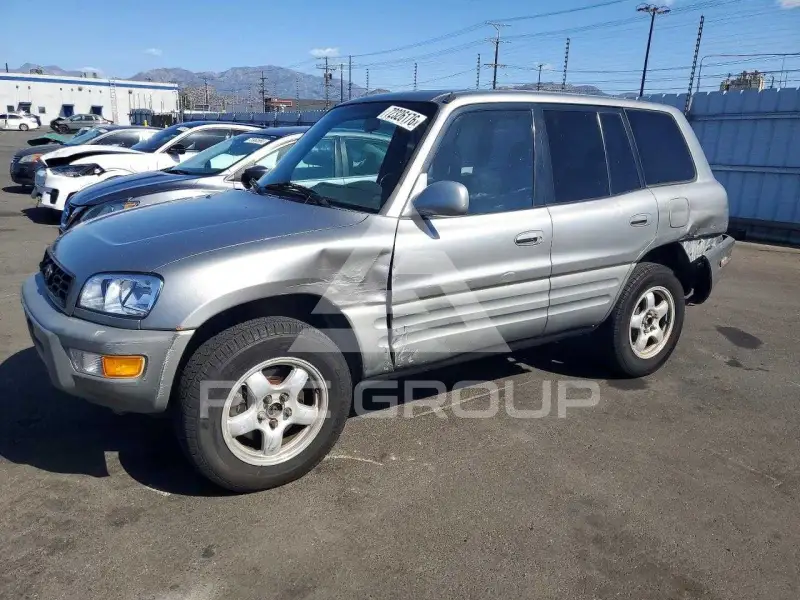 2000 Toyota RAV4 photo