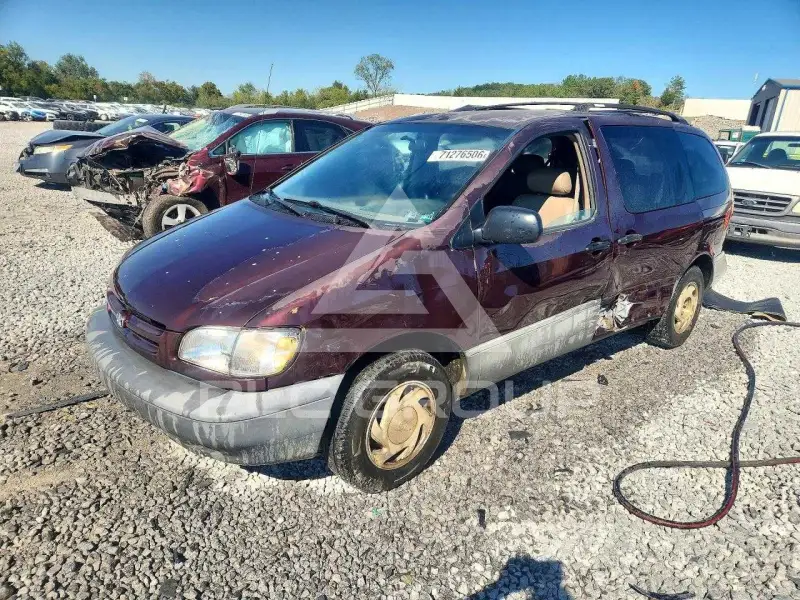 2000 Toyota SIENNA photo