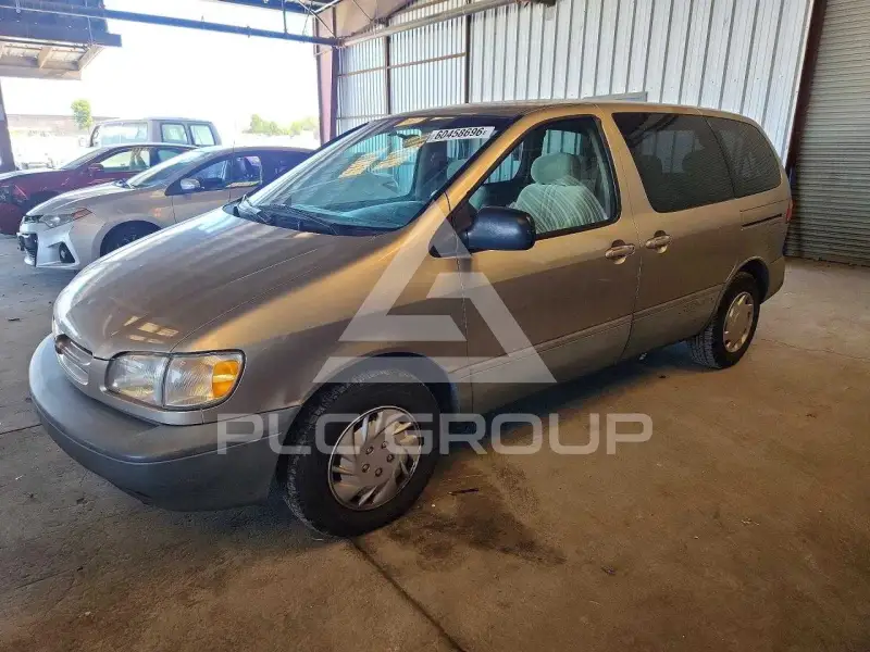 2000 Toyota SIENNA photo